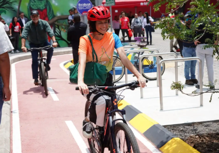 Rrppguatemala Rrppguatemala. (2023). Inauguran el primer tramo de BiciRuta 502 en Jocotenango. Retrieved from https://rrppguatemala.com/2023/06/01/inauguran-el-primer-tramo-de-biciruta-502-en-jocotenango/